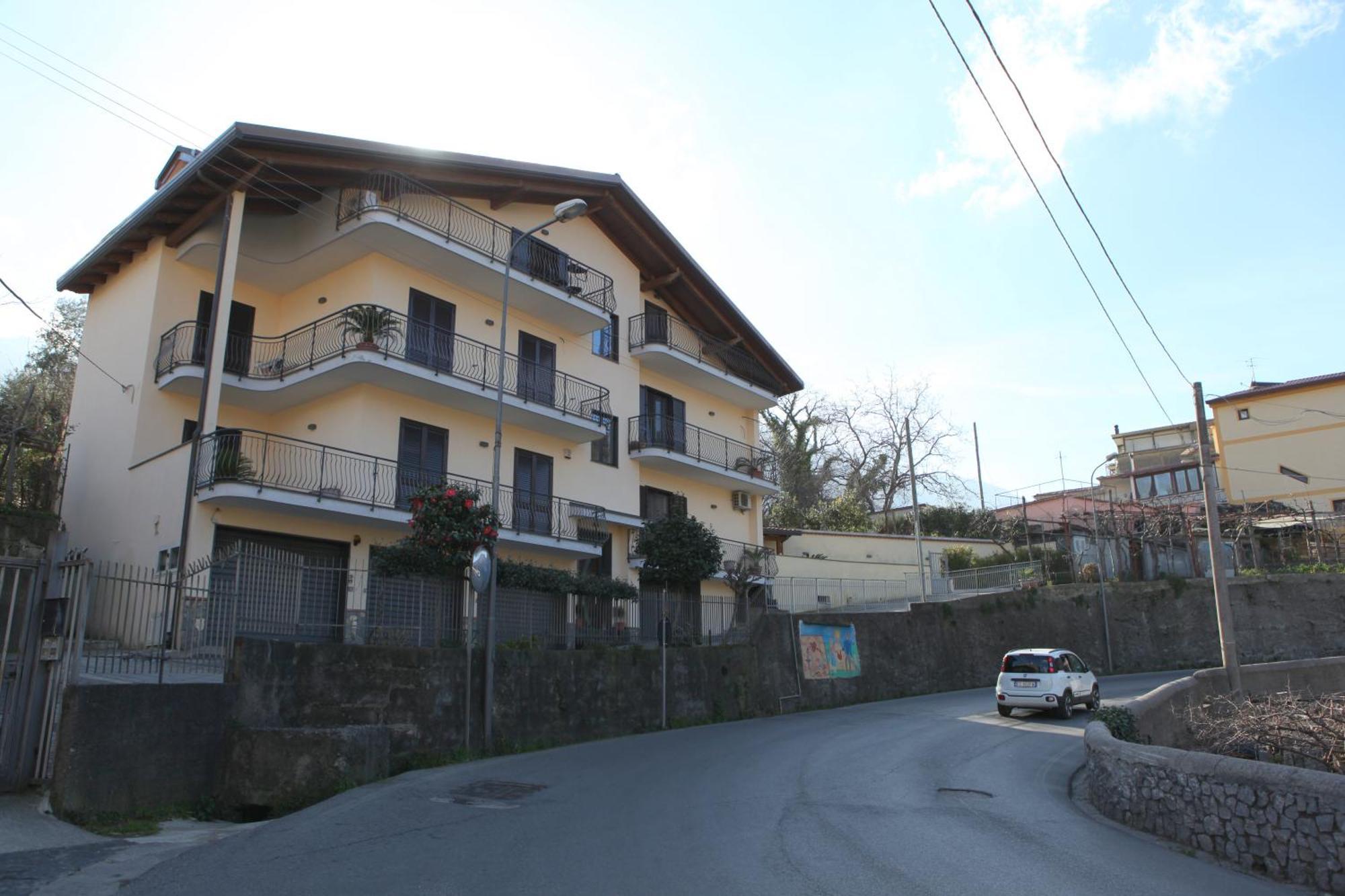 Sofis Apartment